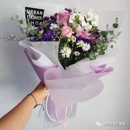 情人節(jié)詞語句子_情人詞語大全集形容詞_情人詞句50字