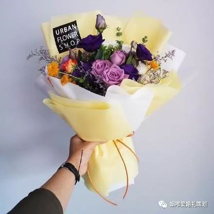 情人詞語大全集形容詞_情人詞句50字_情人節(jié)詞語句子