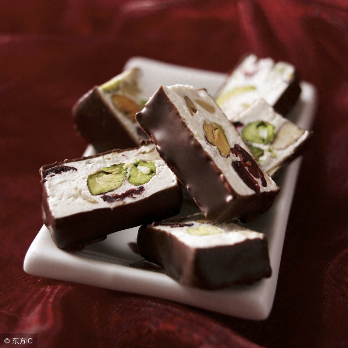 奶油能不能給狗吃_狗狗偶爾吃一次奶油可以嗎_狗狗奶油吃可以消化嗎