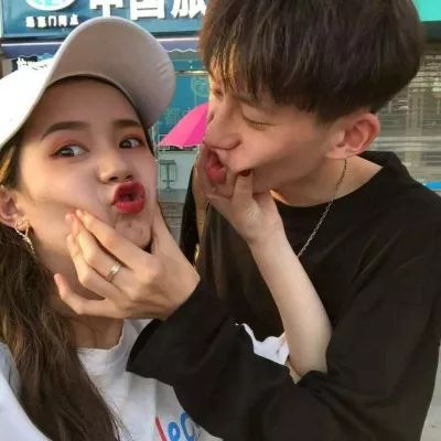 情人節(jié)送女朋友說什么好_情人節(jié)女生送女生的句子_情人節(jié)送給女友的話