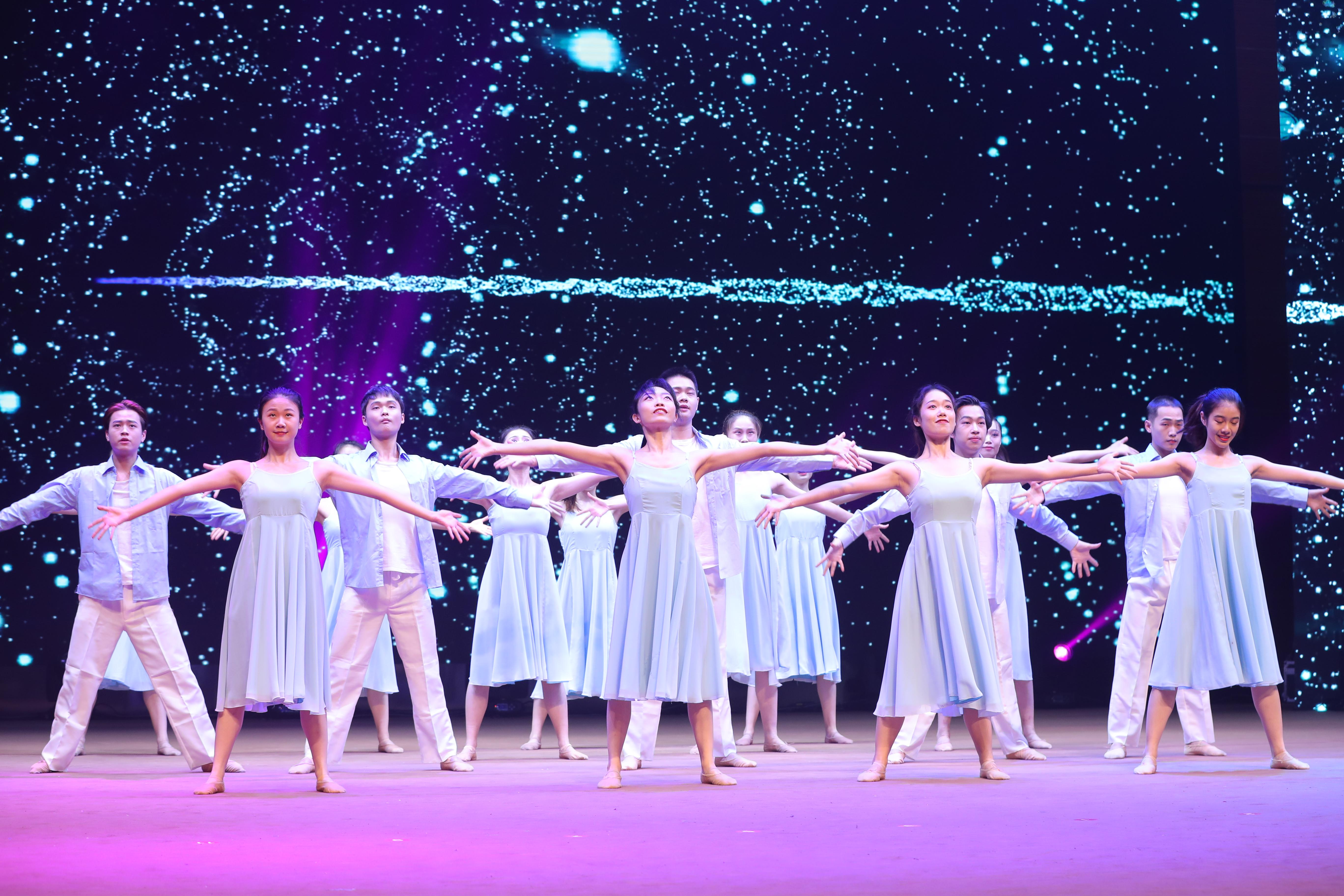 團支部學年工作總結大學_大學生團支部年度工作總結_支部年度團總結大學生工作方案