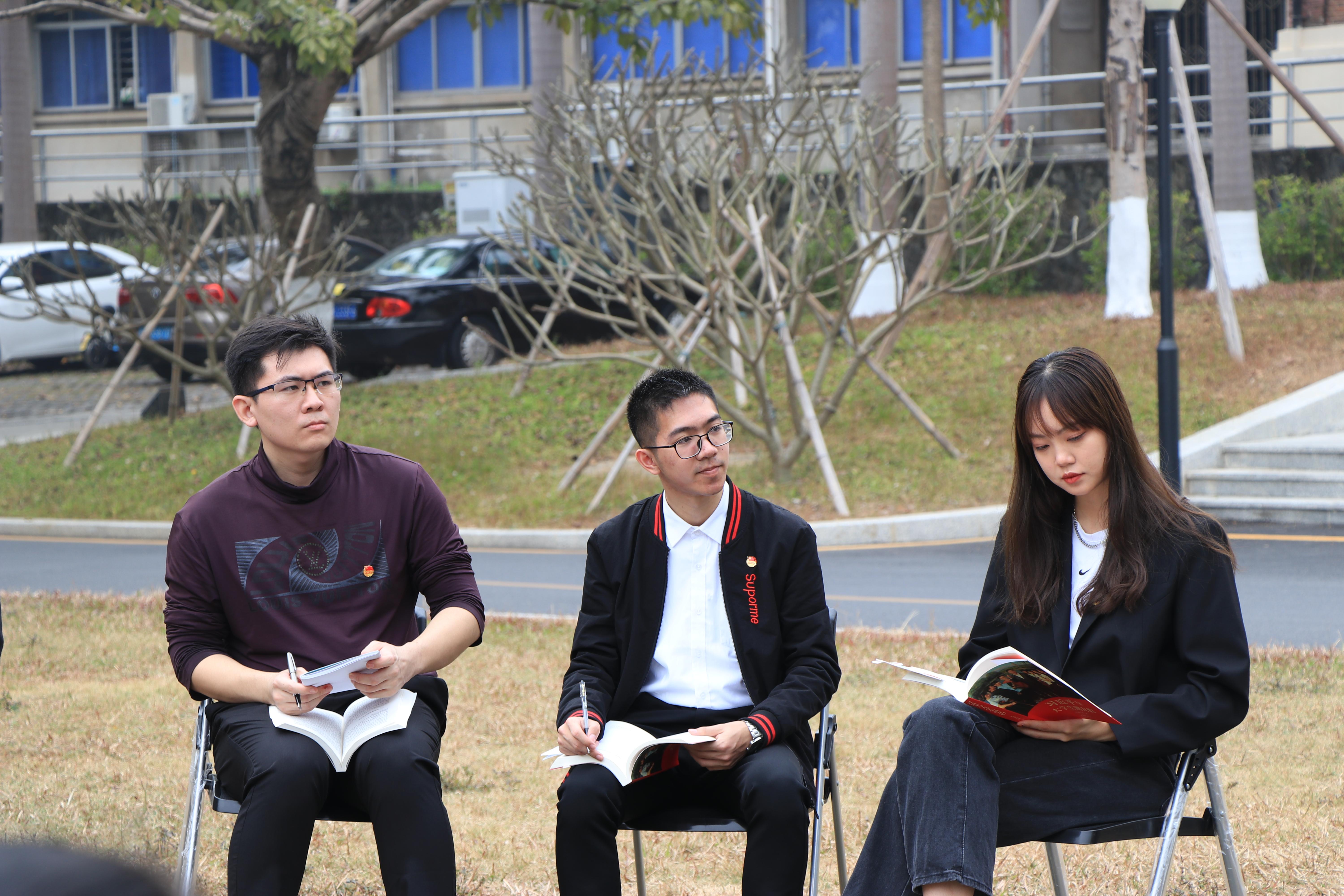 團支部學年工作總結大學_支部年度團總結大學生工作方案_大學生團支部年度工作總結