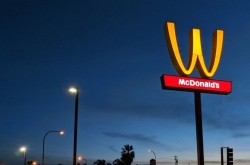 名人名言讓三八婦女節手抄報更有內涵